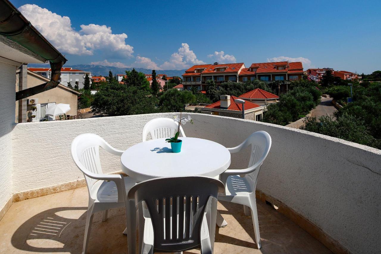 City Pool Apartments Novalja Exterior photo